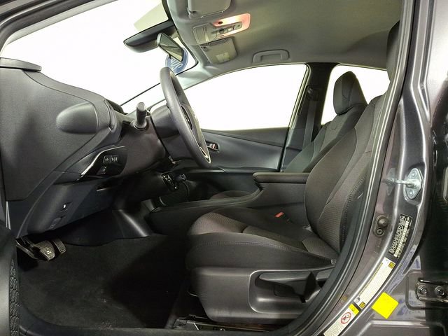 Used 2021 Toyota Prius LE w/ Carpet Mat Package (TMS) image 15
