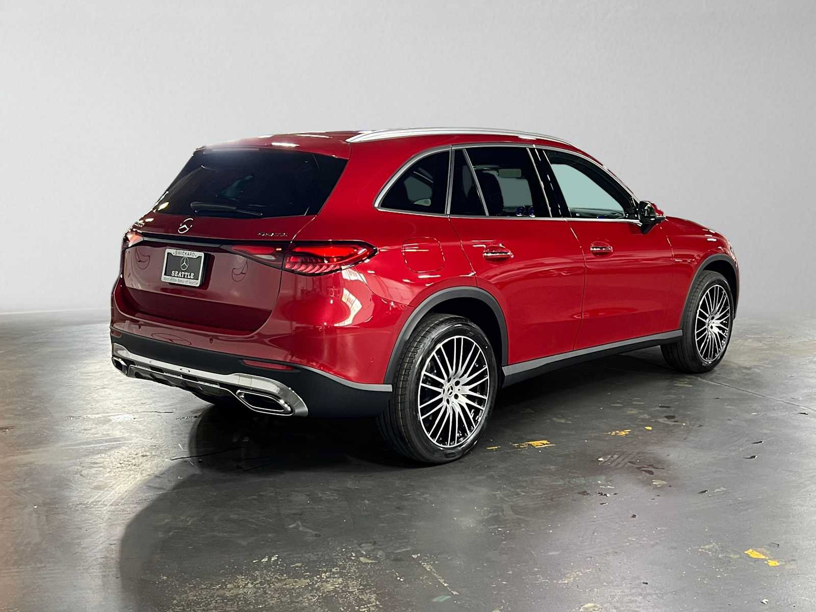 New 2027 Mercedes-Benz GLC 300 4MATIC image 3