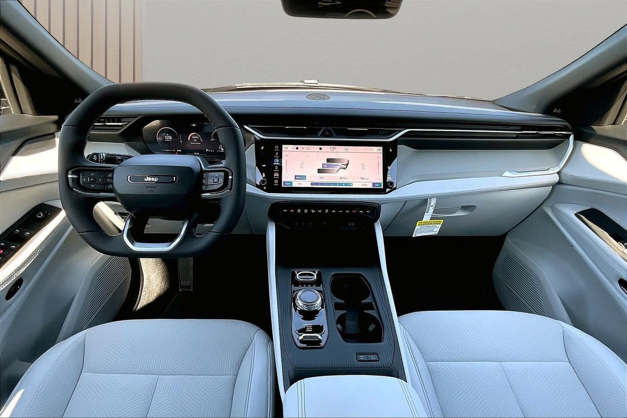 New 2026 Jeep Cherokee Laredo AWD/4WD image 9