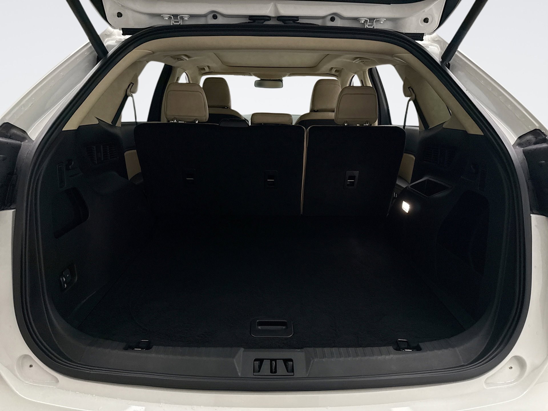 Used 2024 Ford Edge SEL w/ Convenience Package image 18