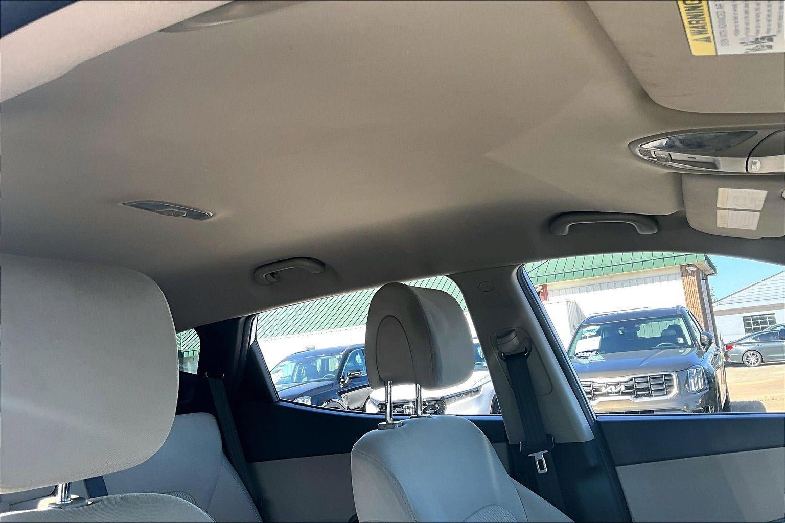 Used 2017 Hyundai Santa Fe Sport FWD image 27