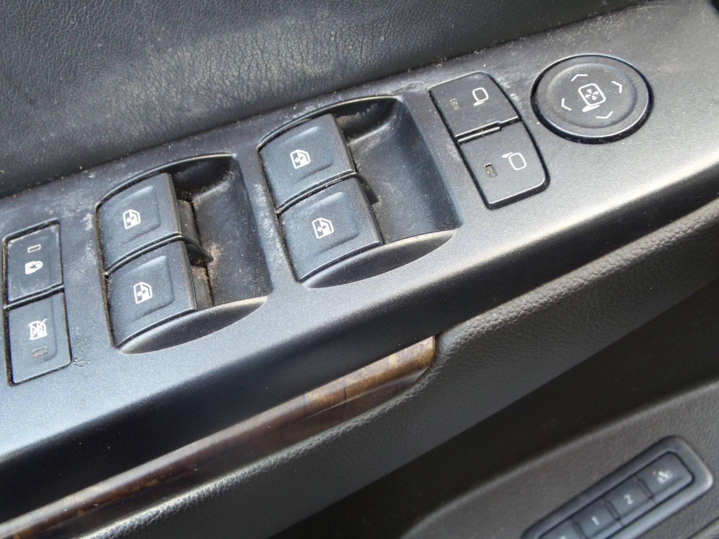 Used 2015 Chevrolet Tahoe LT image 44