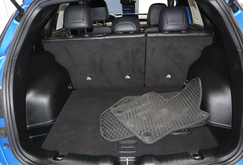 Used 2025 Jeep Compass Trailhawk AWD/4WD image 13