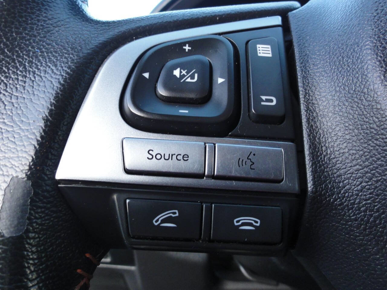 Used 2017 Subaru Crosstrek 2.0i Premium image 21