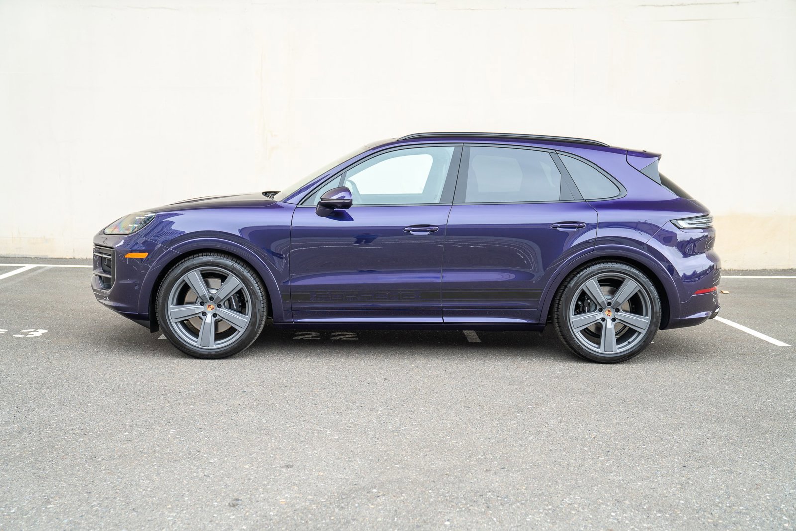 New 2025 Porsche Cayenne GTS AWD/4WD image 2