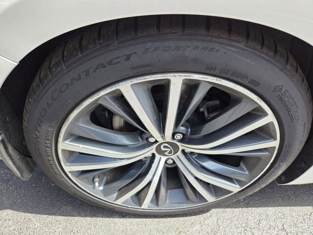 Used 2020 INFINITI Q60 3.0t Luxe w/ Essential Package image 23