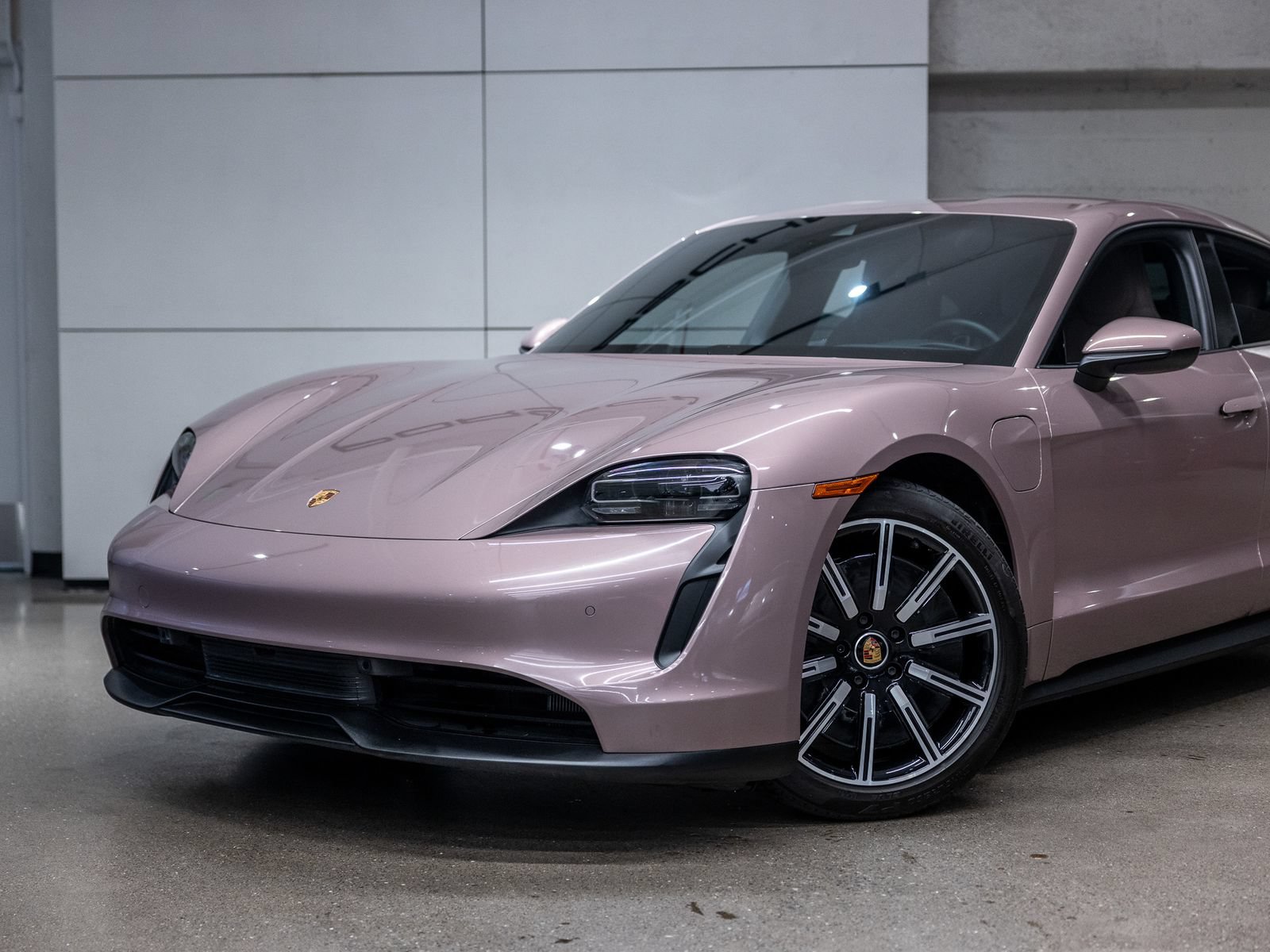 Used 2023 Porsche Taycan RWD image 22
