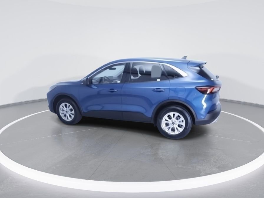Used 2023 Ford Escape Active w/ Tech Pack #1 AWD/4WD image 6