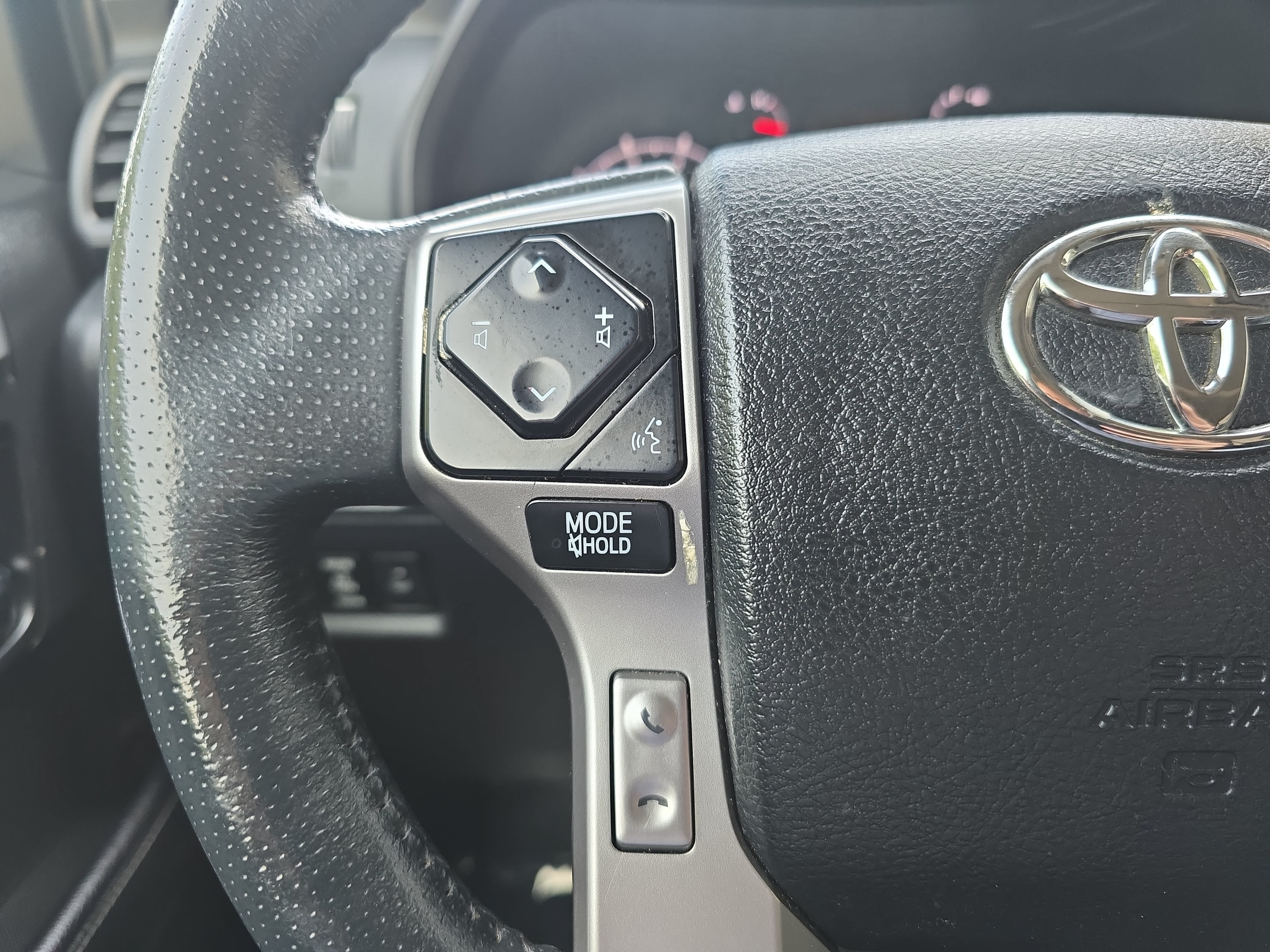 Used 2022 Toyota 4Runner SR5 Premium w/ Moonroof Package AWD/4WD image 17