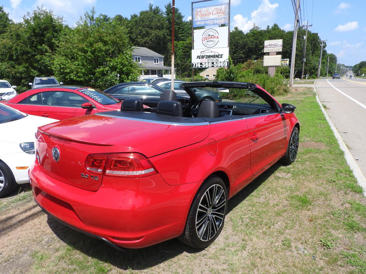 Used 2014 Volkswagen Eos FWD image 3