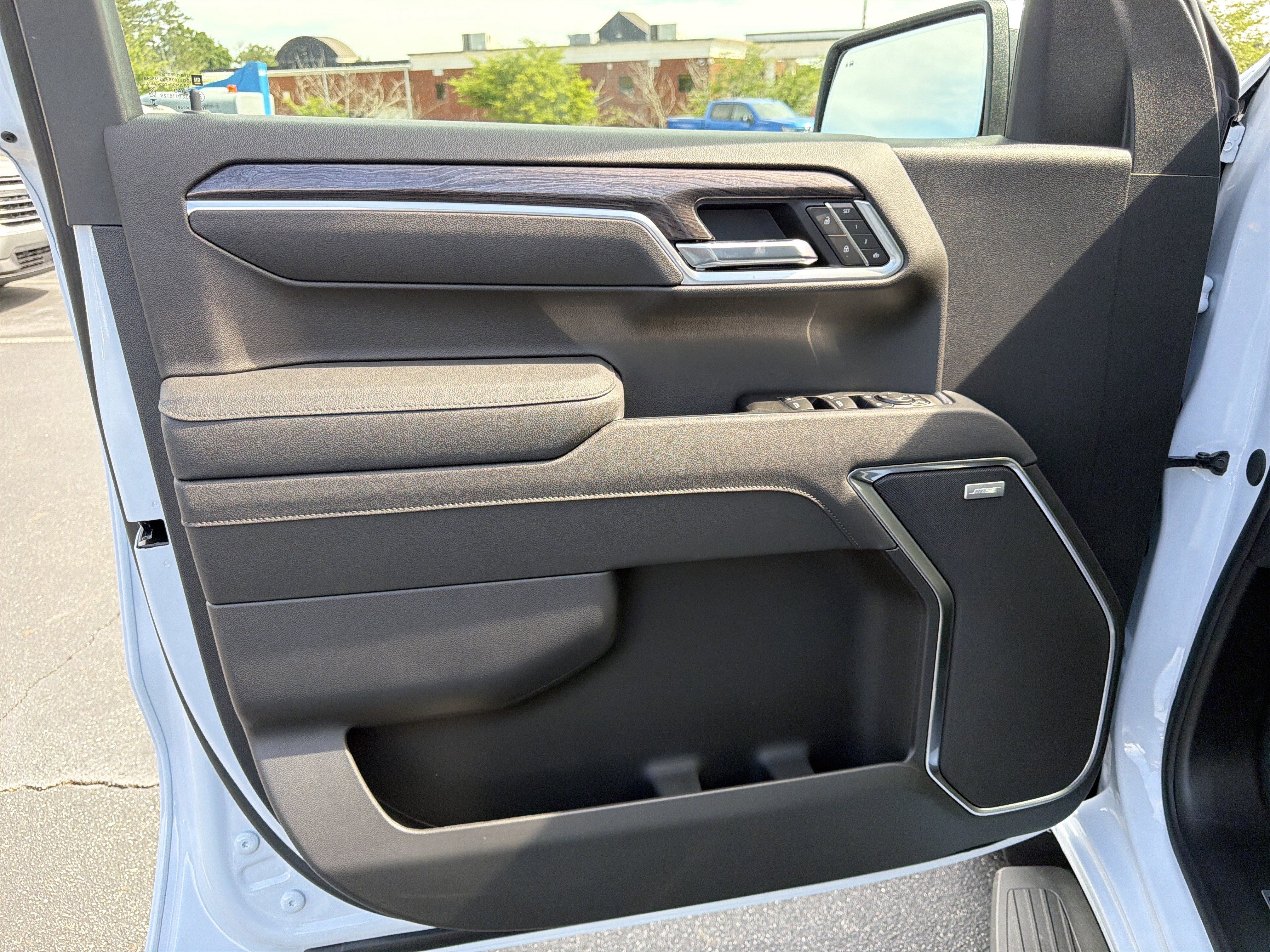 New 2026 Chevrolet Silverado 1500 LTZ w/ Technology Package AWD/4WD image 10
