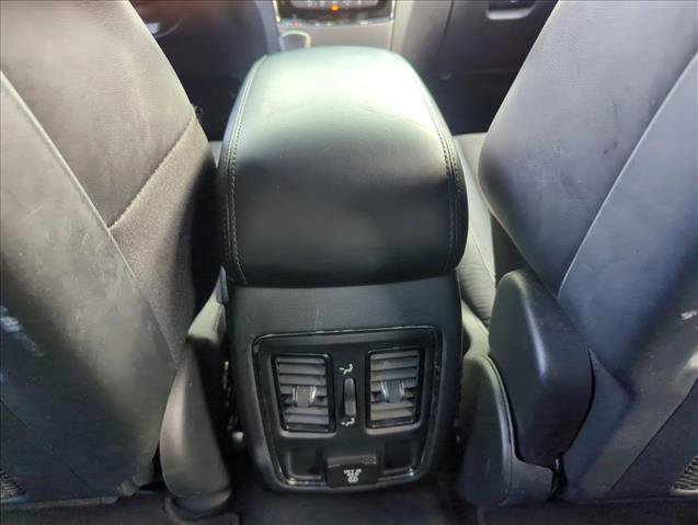 Used 2020 Jeep Grand Cherokee Altitude image 18