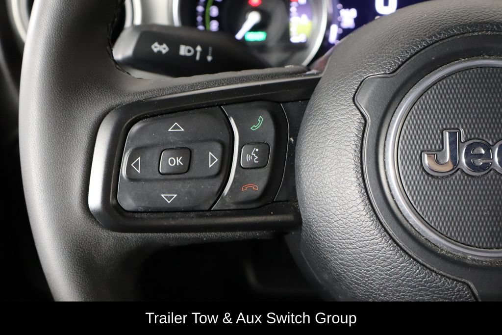 Used 2023 Jeep Wrangler Unlimited w/ Sun & Screen Package AWD/4WD image 8
