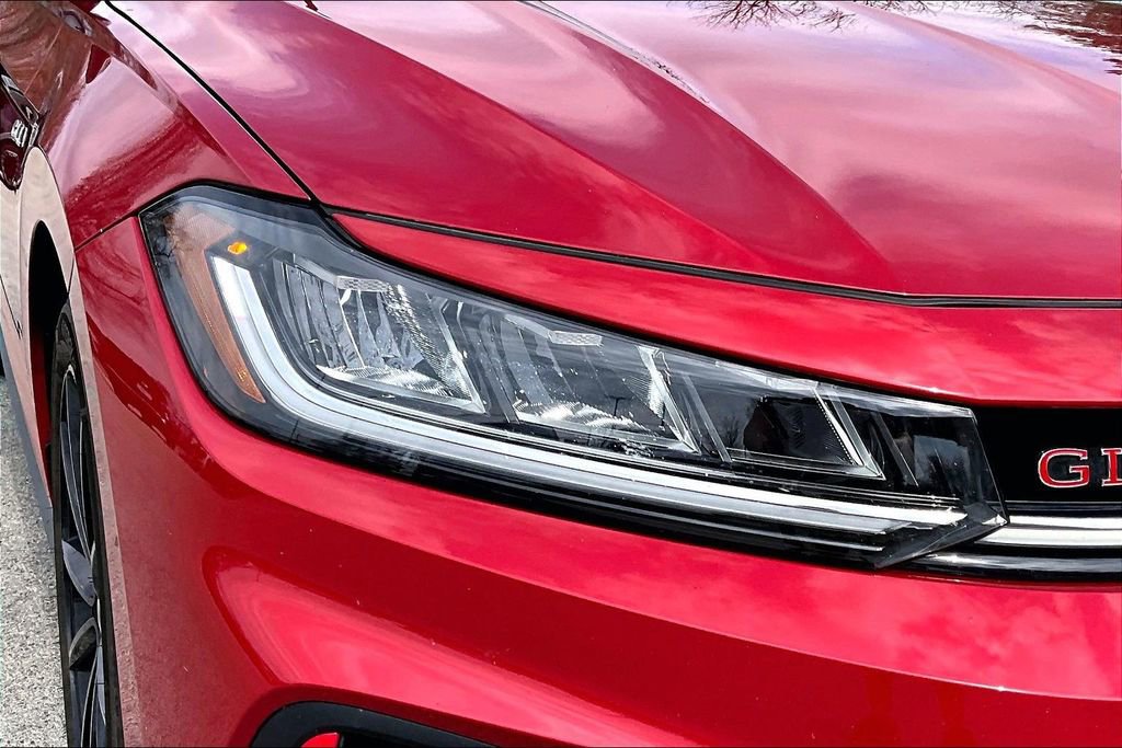 Used 2025 Volkswagen Jetta GLI Autobahn image 30