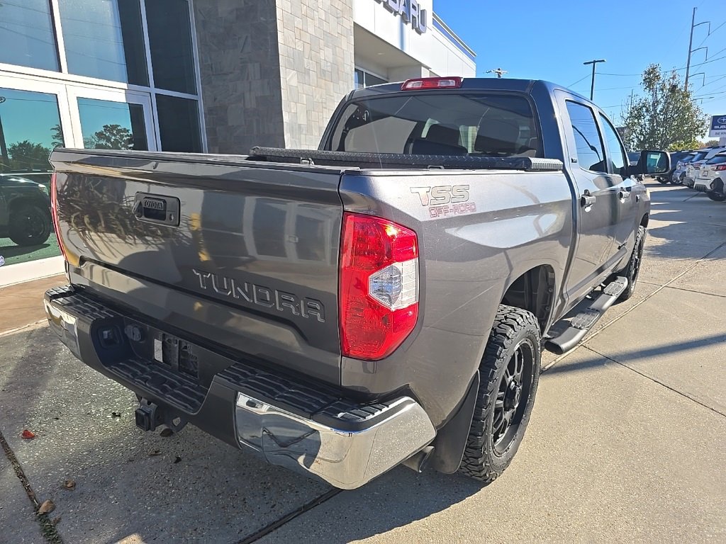 Used 2016 Toyota Tundra SR5 w/ SR5 Upgrade Package image 11