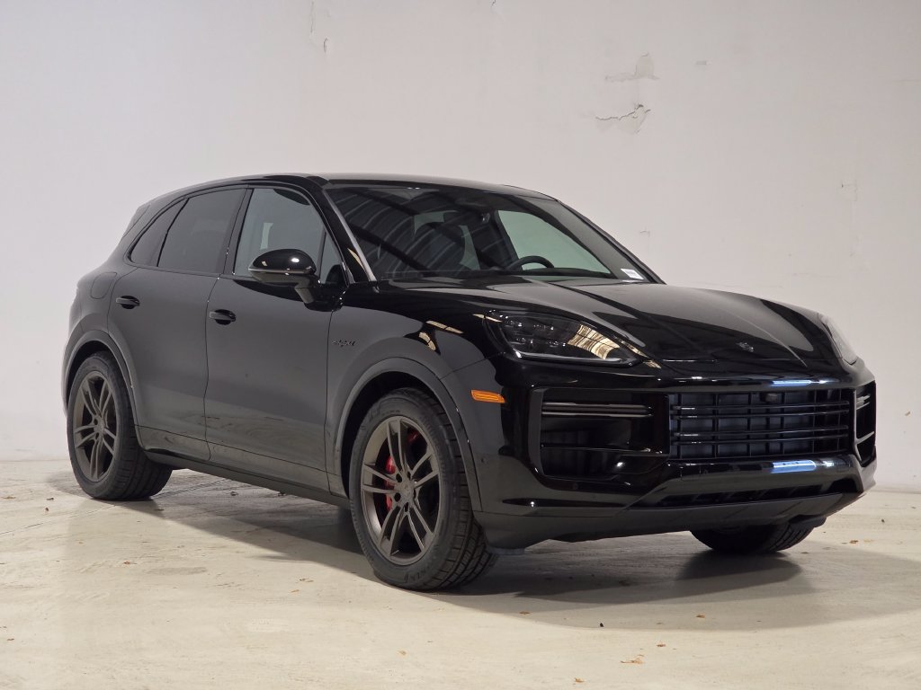 New 2026 Porsche Cayenne Turbo AWD/4WD image 7