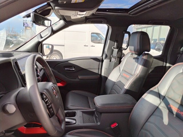 Used 2025 Nissan Frontier PRO-4X w/ Pro Premium Package image 13