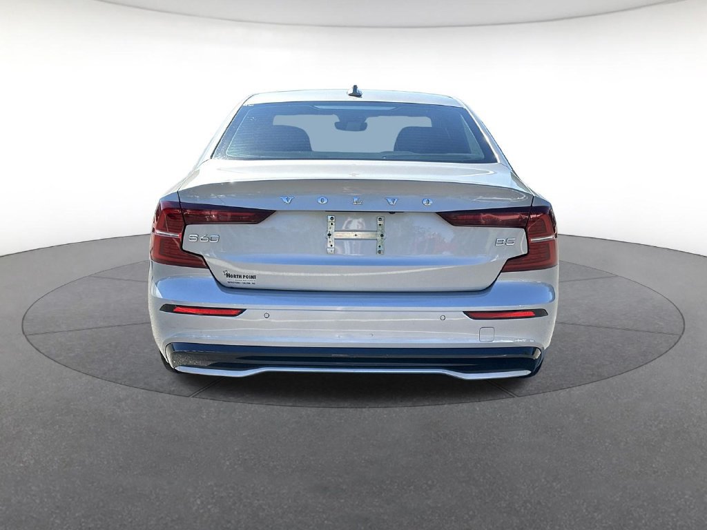 Used 2024 Volvo S60 B5 Core FWD image 4