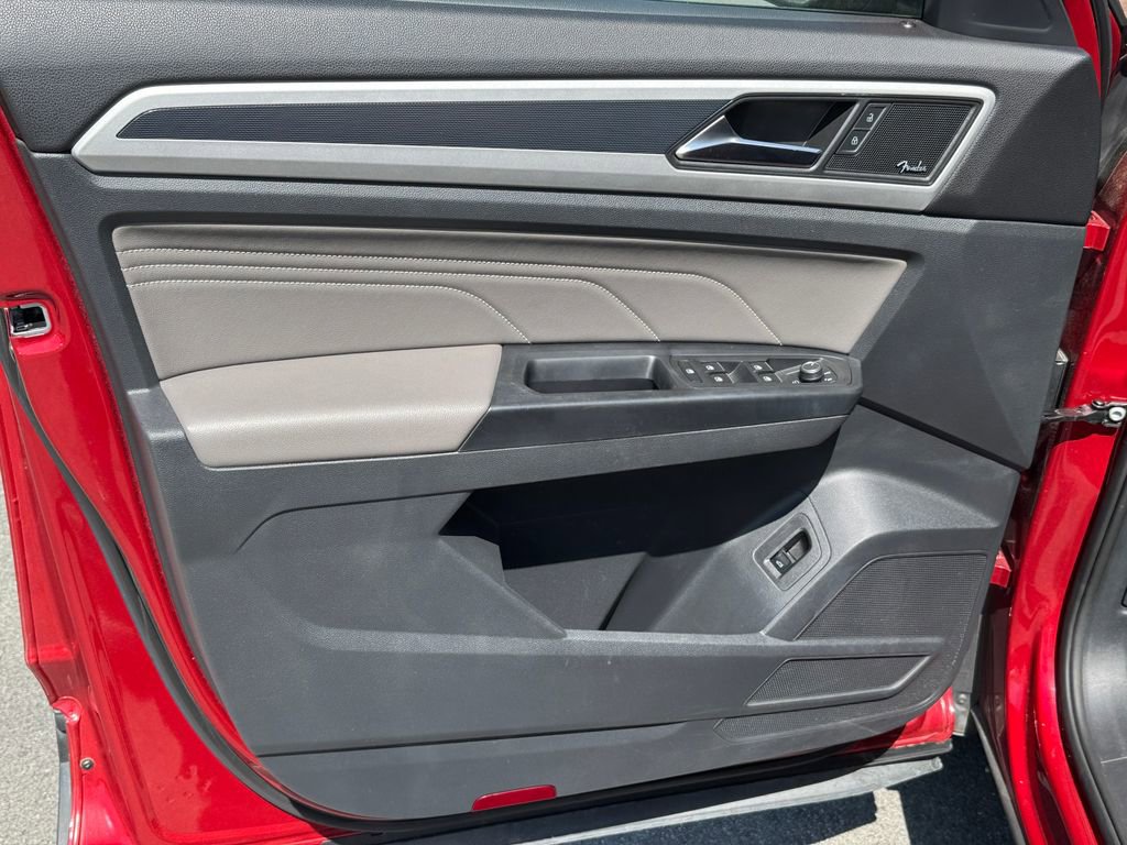 Used 2021 Volkswagen Atlas Cross Sport SEL Premium image 9