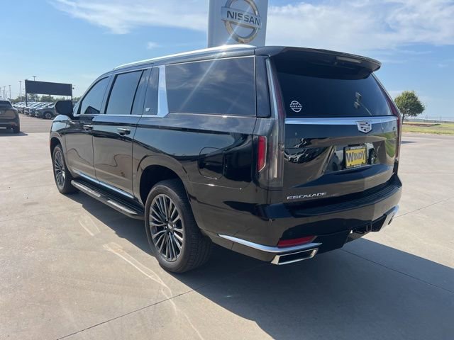 Used 2023 Cadillac Escalade ESV Premium Luxury image 5
