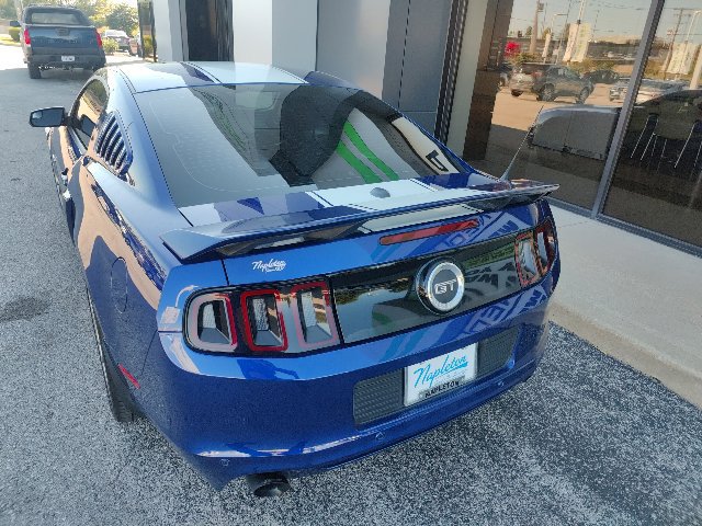 Used 2013 Ford Mustang GT Premium w/ Electronics Pkg RWD image 13