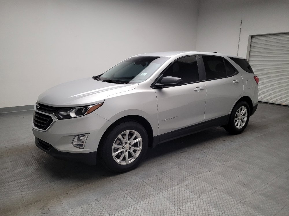 Used 2021 Chevrolet Equinox LS w/ LS Convenience Package FWD image 2