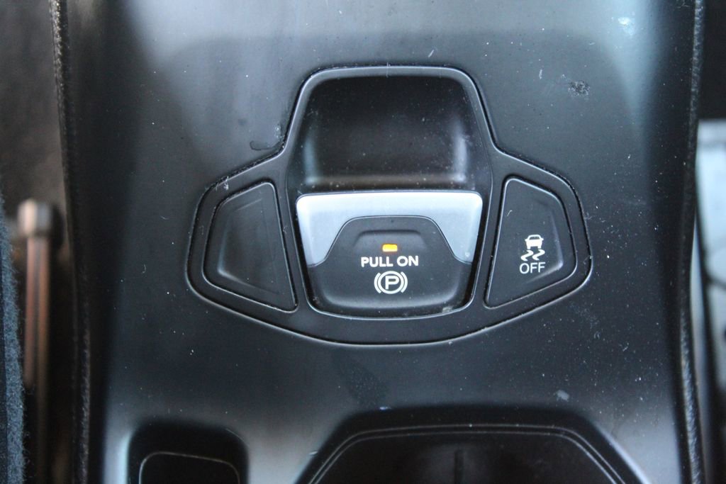 Used 2018 Jeep Renegade Sport w/ Power & Air Group image 18