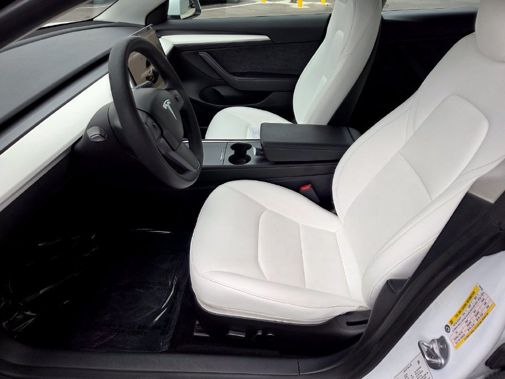 Used 2023 Tesla Model 3 Standard Range RWD image 13