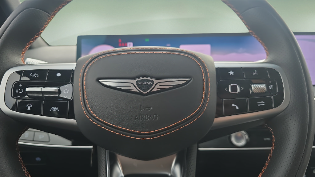 New 2026 Genesis GV70 2.5T Sport Prestige AWD/4WD image 18