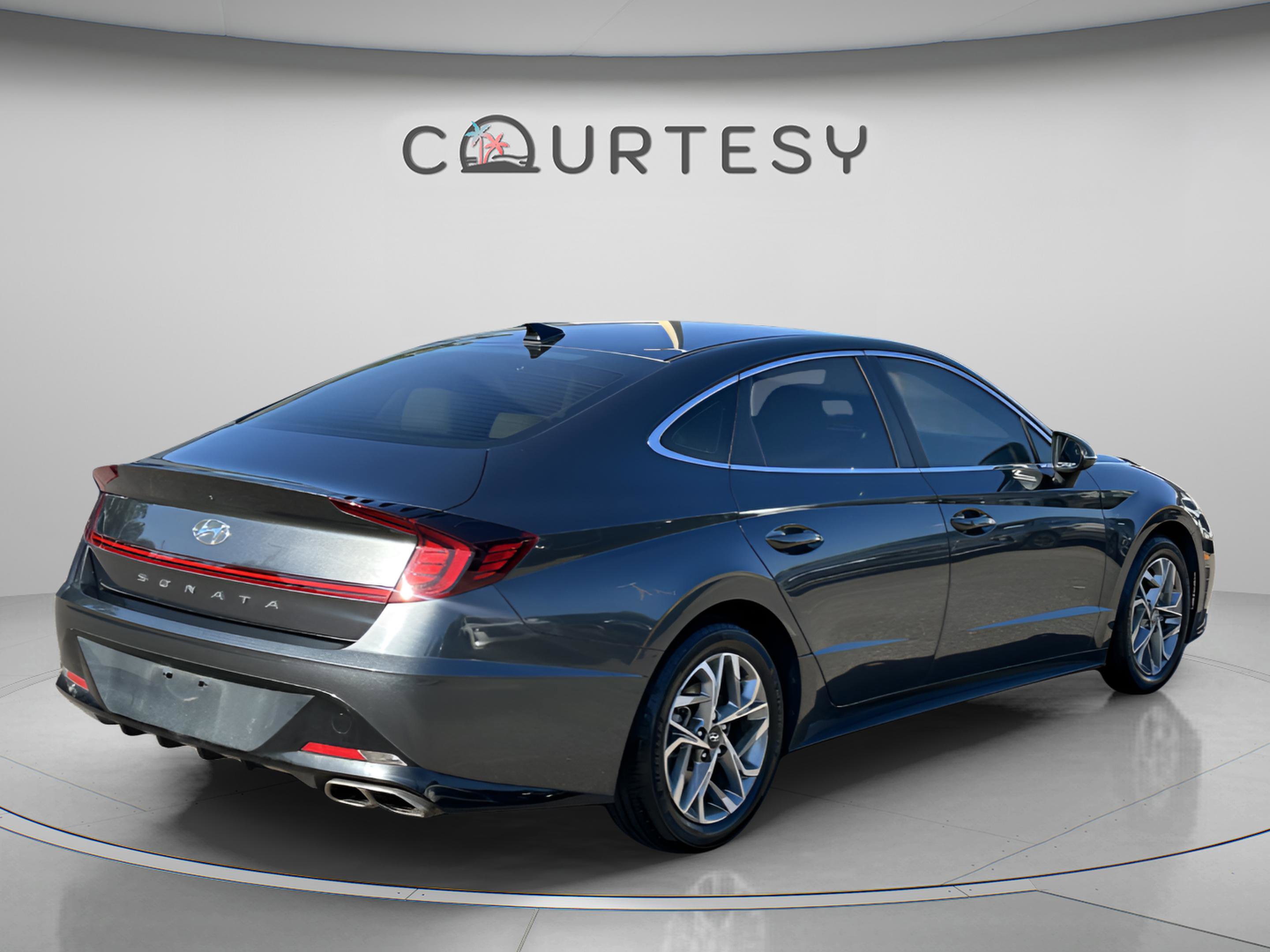 Used 2023 Hyundai Sonata SEL image 5