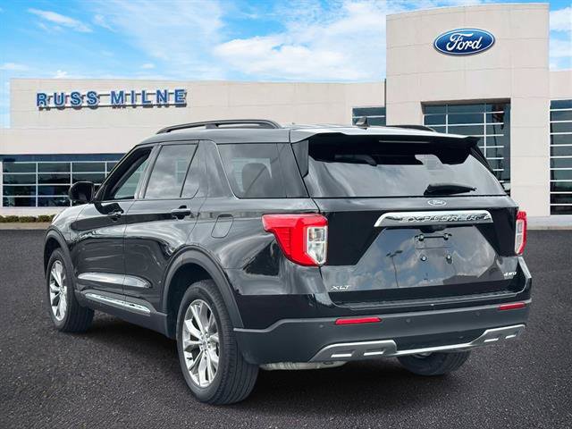 Used 2024 Ford Explorer XLT w/ Equipment Group 202A AWD/4WD image 5