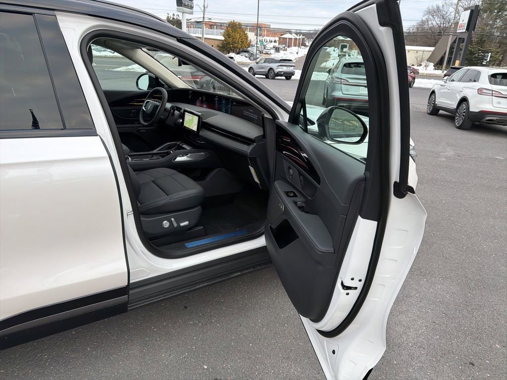 New 2026 Lincoln Nautilus Reserve w/ Jet Appearance Package AWD/4WD image 24