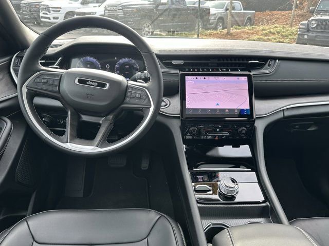 New 2025 Jeep Grand Cherokee Limited w/ Trailer Tow Package image 26