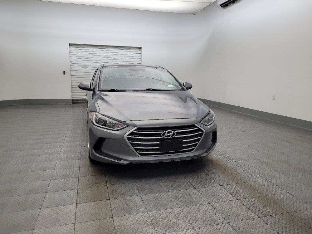 Used 2017 Hyundai Elantra SE image 14