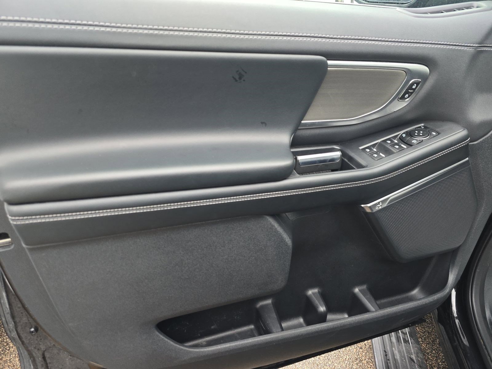 Certified 2025 Ford Expedition Max Platinum AWD/4WD image 27