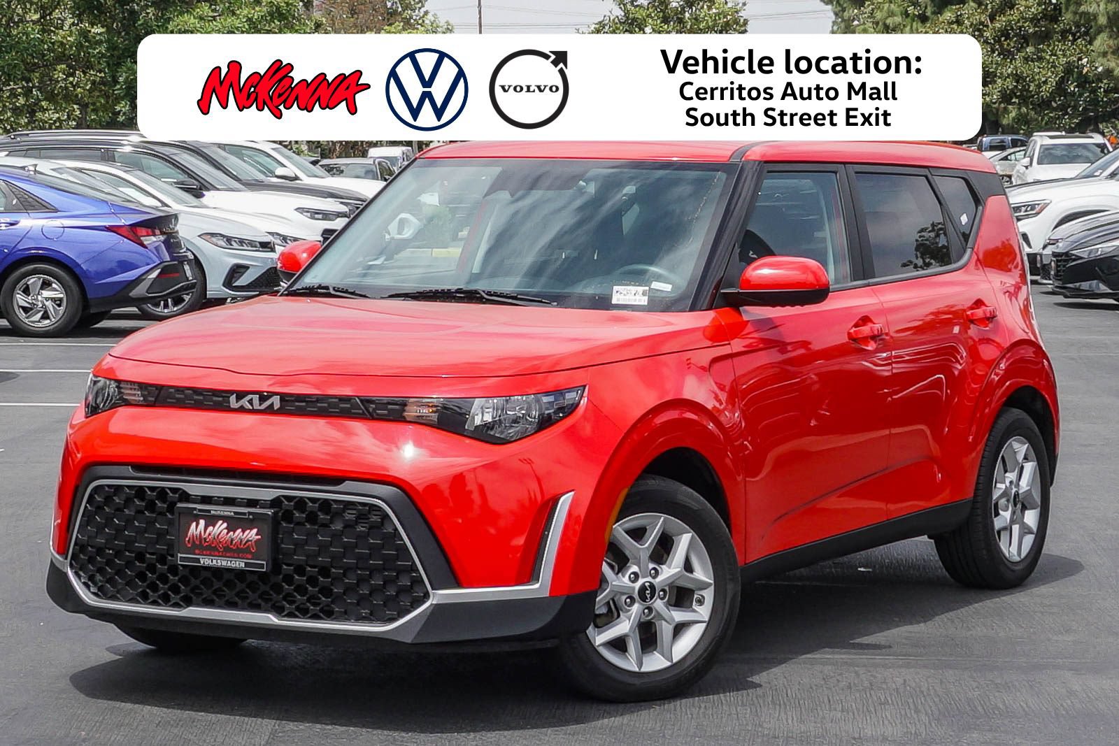 Used 2024 Kia Soul LX w/ Option Group 015 FWD image 1