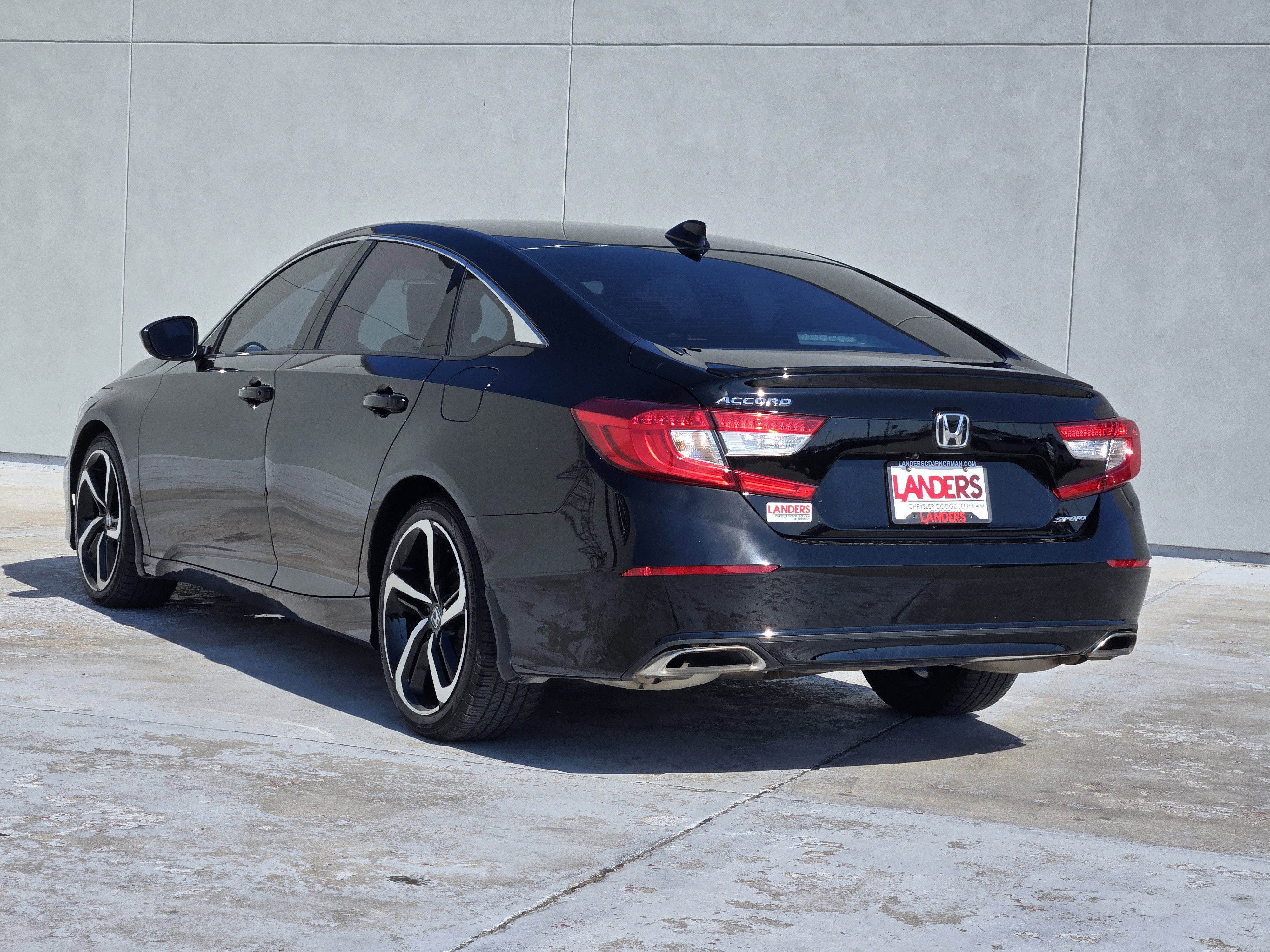 Used 2022 Honda Accord Sport image 6