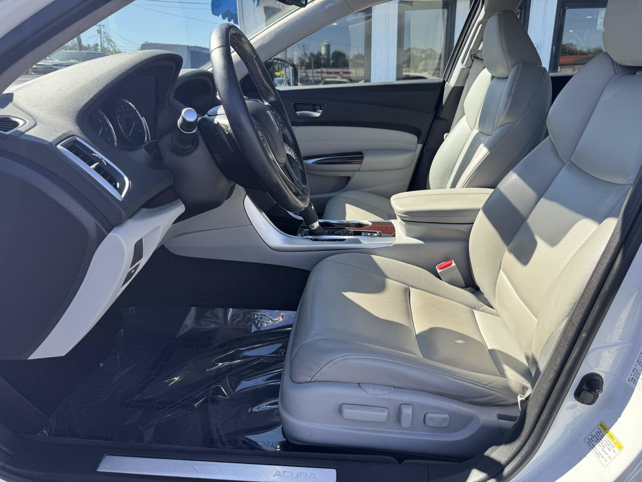 Used 2015 Acura TLX FWD image 10