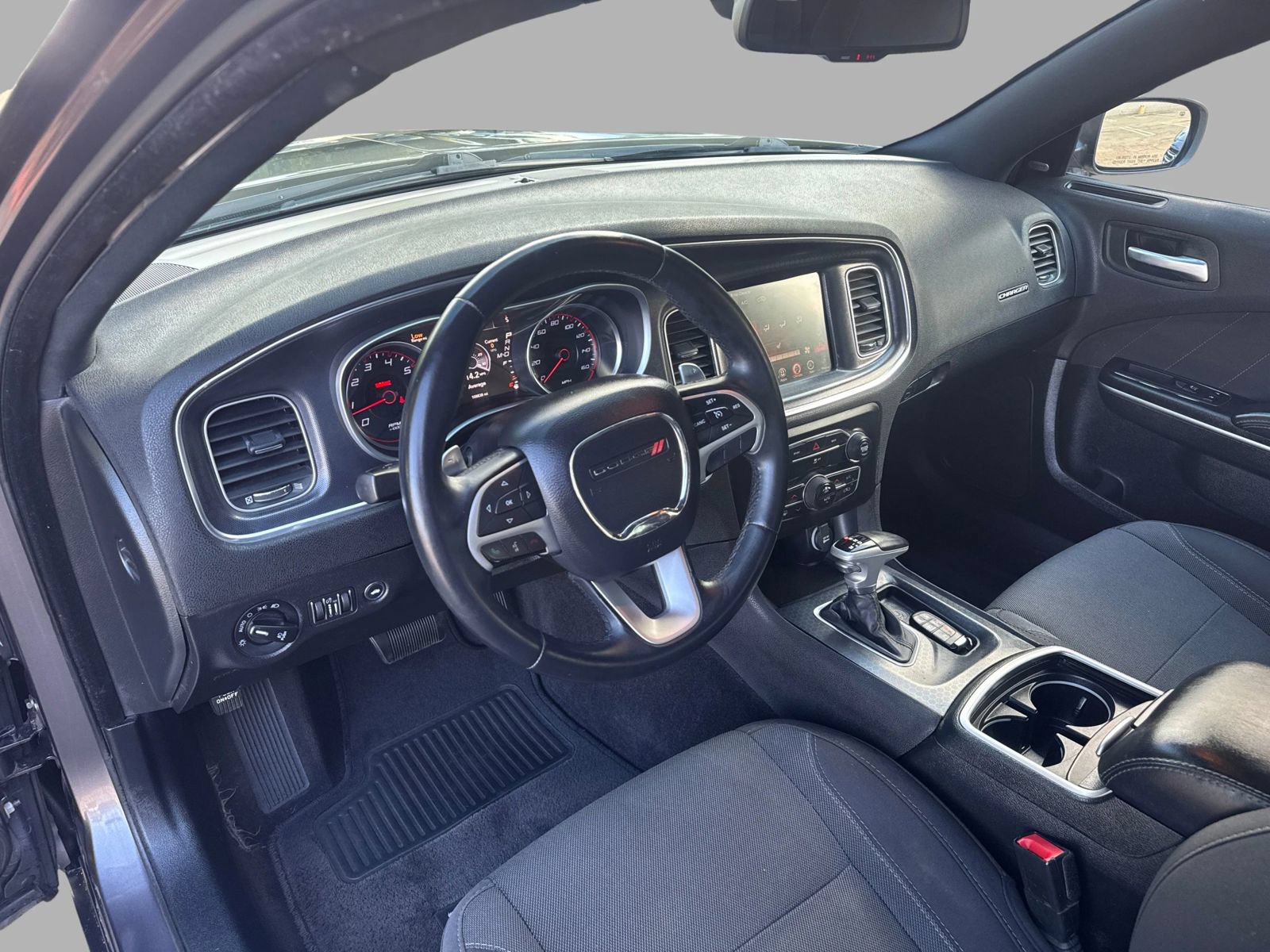 Used 2015 Dodge Charger R/T RWD image 15