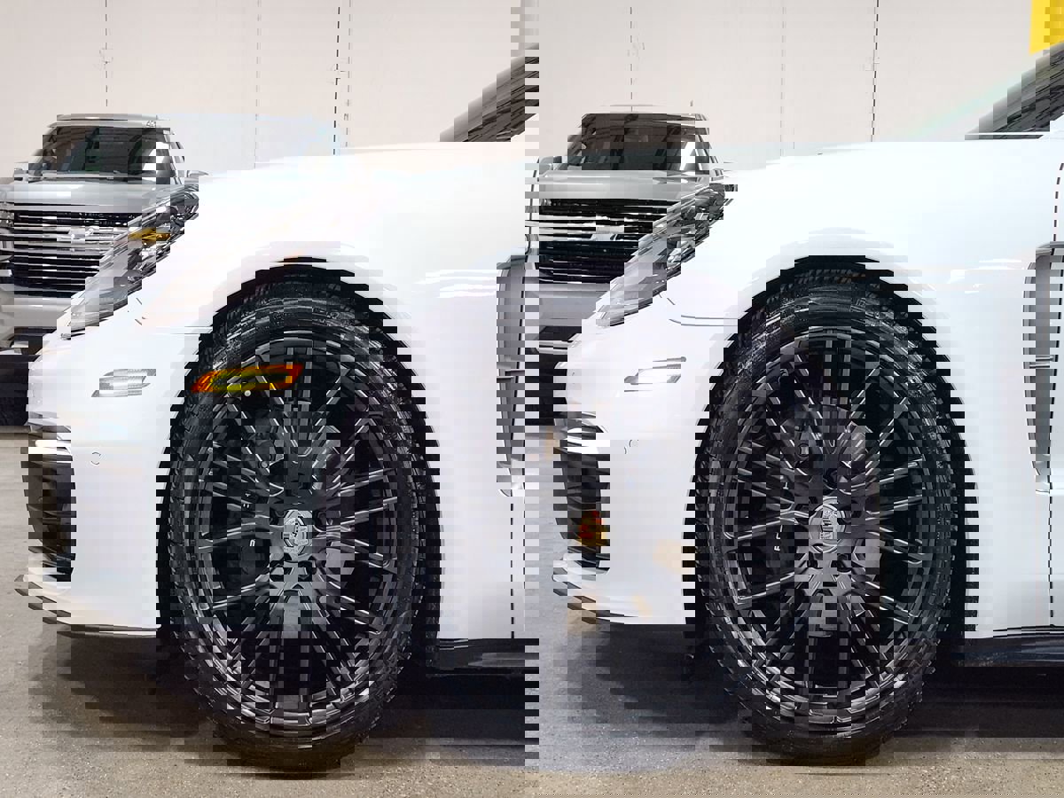 Used 2023 Porsche Panamera image 6