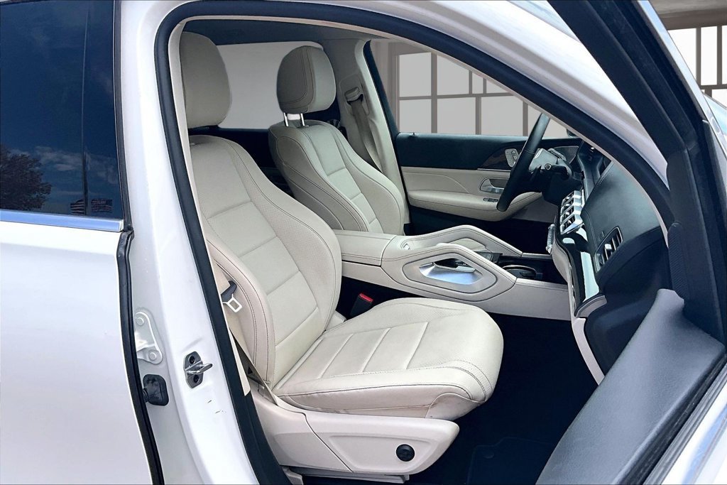 Used 2021 Mercedes-Benz GLS 450 4MATIC image 7
