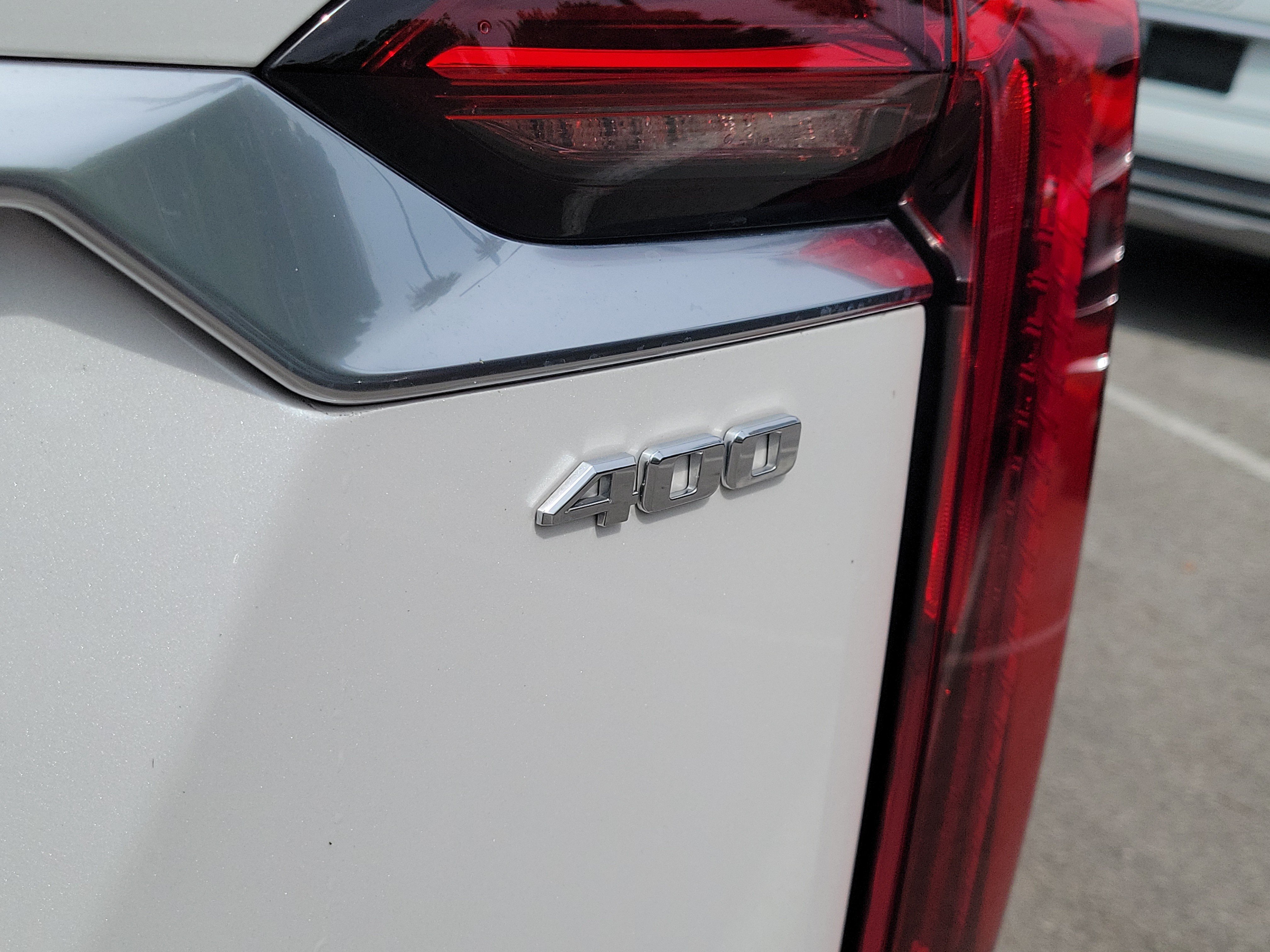 Used 2024 Cadillac XT6 Premium Luxury FWD image 6