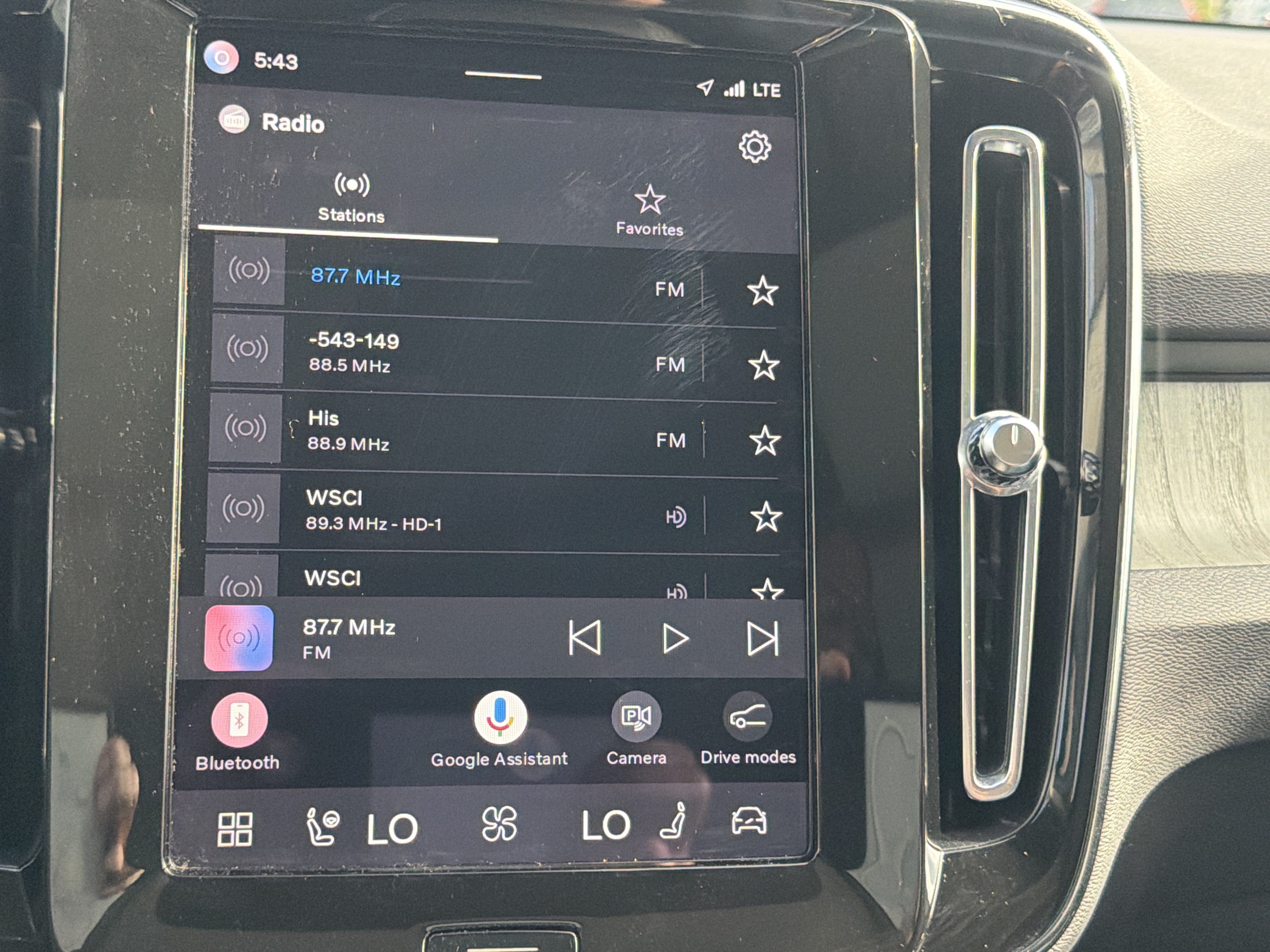 Certified 2023 Volvo XC40 B4 Plus w/ Driver Assist Package FWD image 87