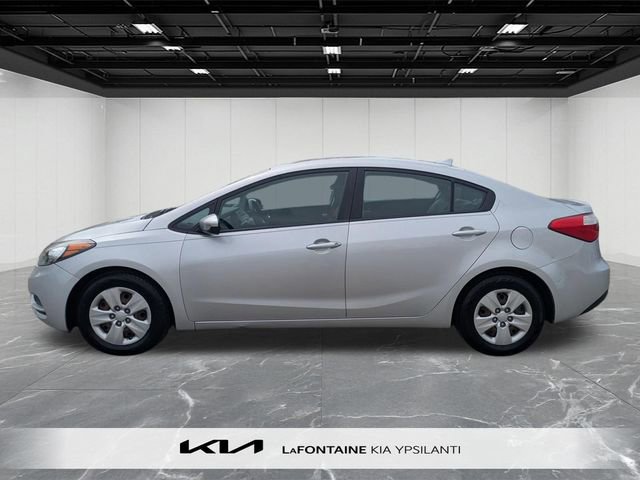 Used 2015 Kia Forte LX image 2