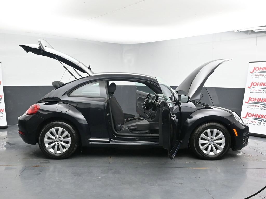 Used 2019 Volkswagen Beetle 2.0T S image 42