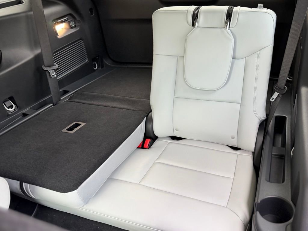 New 2026 Ford Explorer Platinum w/ LUX Leather Package image 27