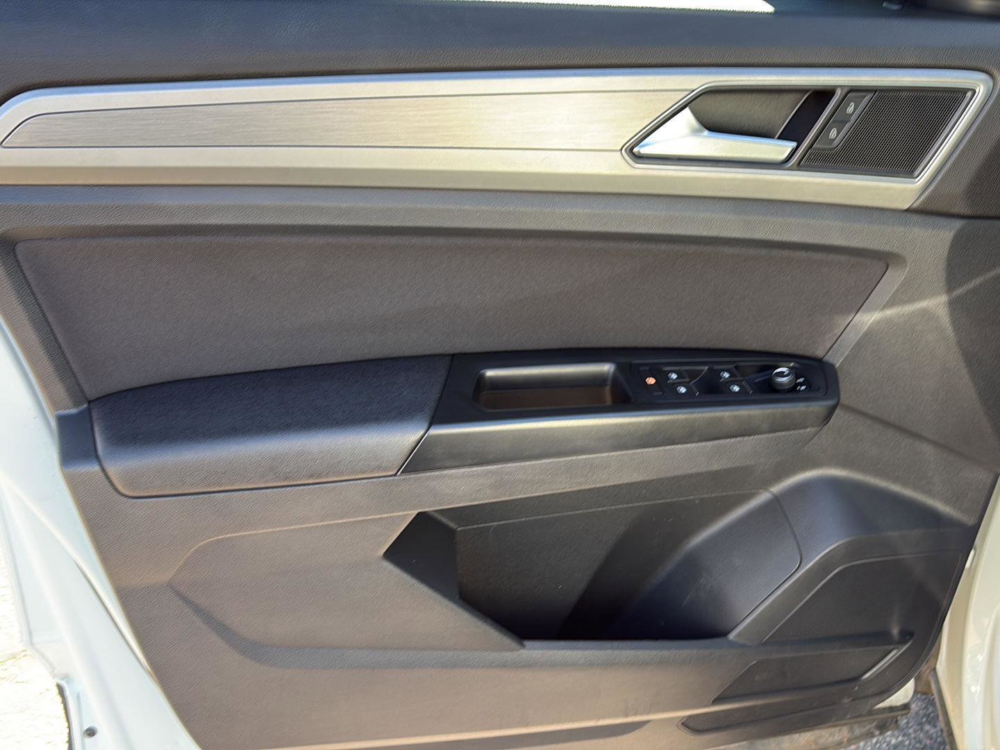 Used 2018 Volkswagen Atlas S image 13