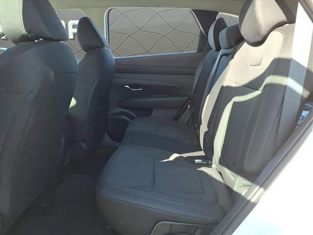 New 2026 Hyundai Tucson SE image 12