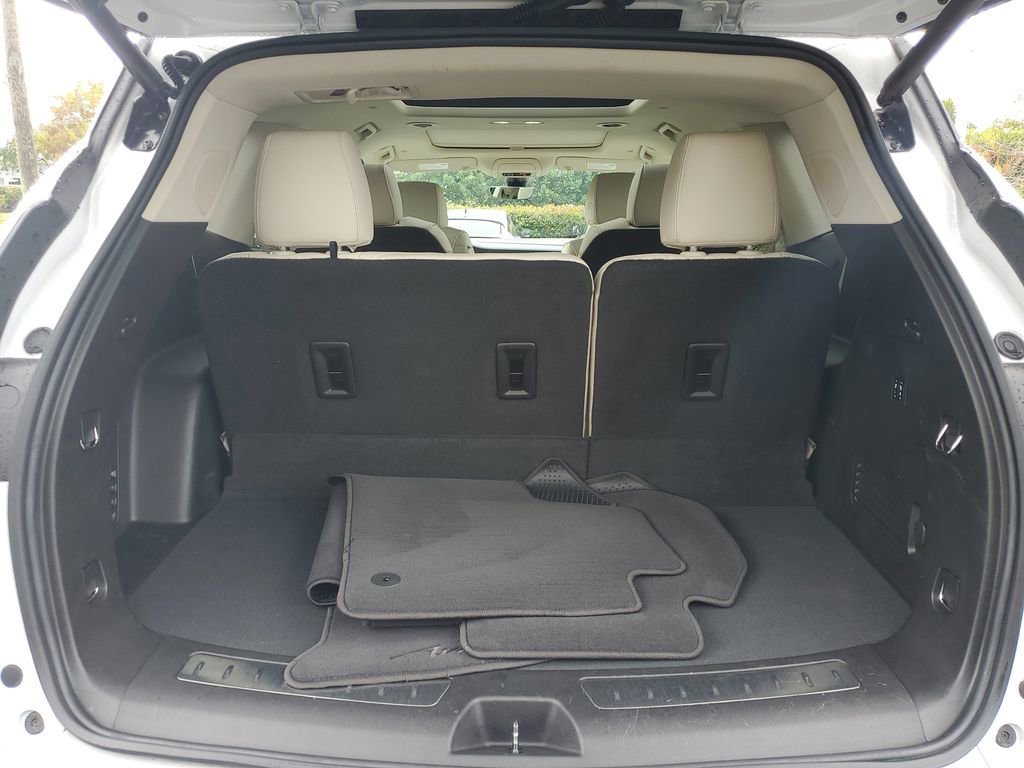 Certified 2024 Buick Enclave Avenir w/ Avenir Technology Package image 23