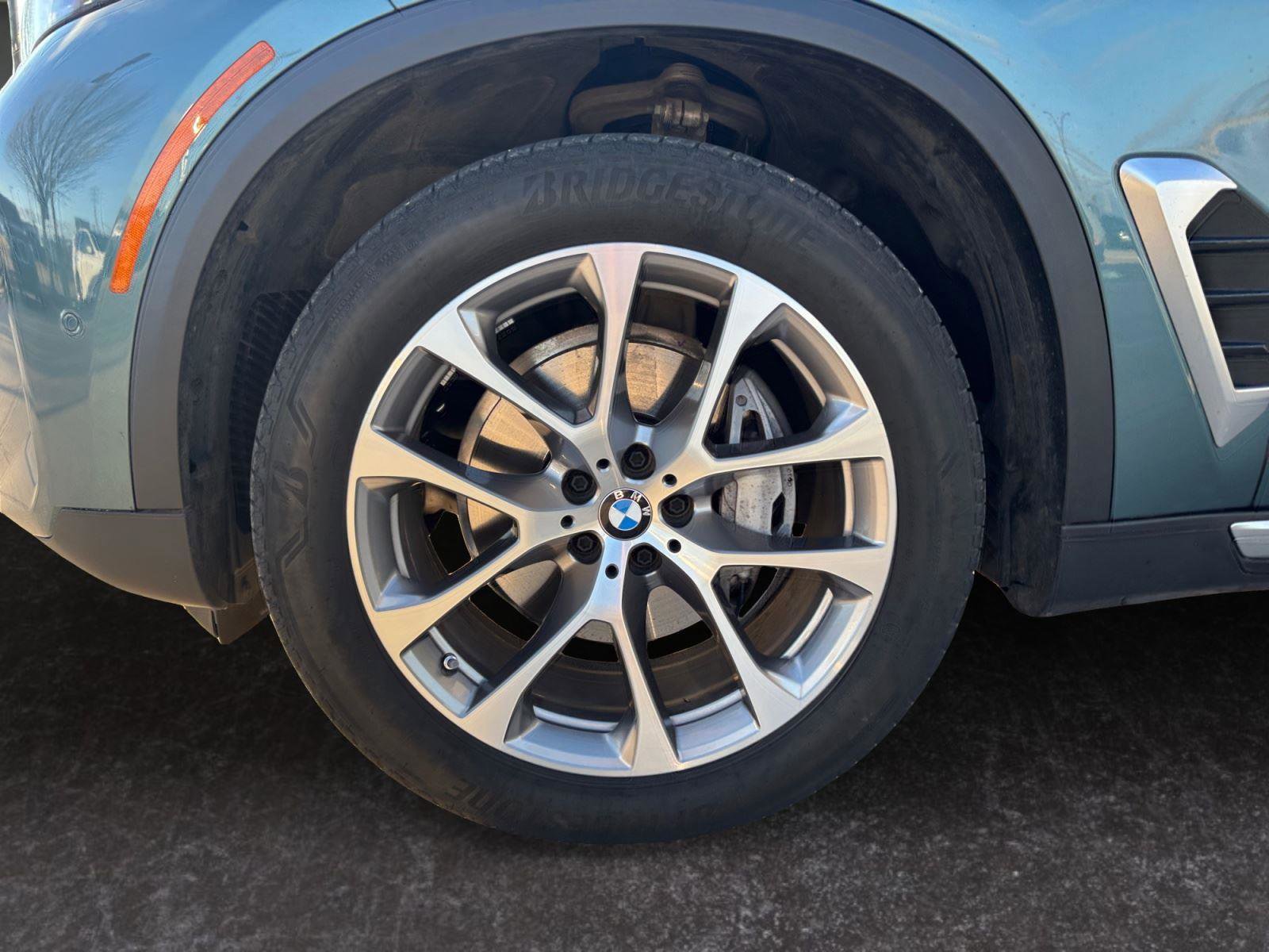 Certified 2025 BMW X5 xDrive40i w/ Premium Package image 29